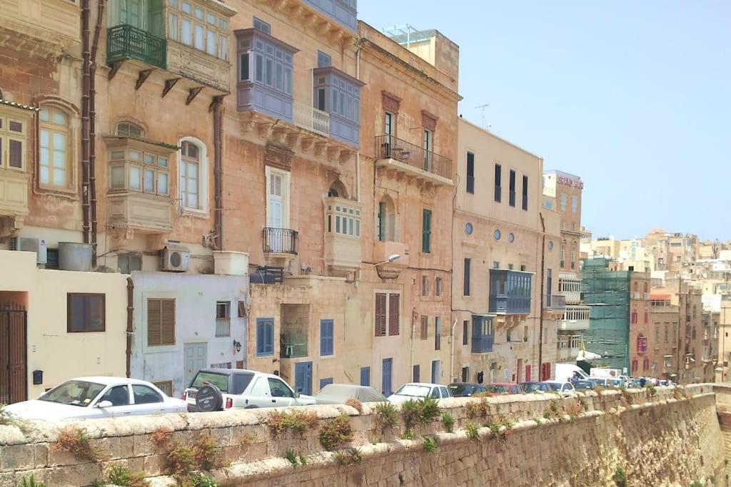 Ripple 23 Savynomad Harbour Residences Valletta Exterior photo